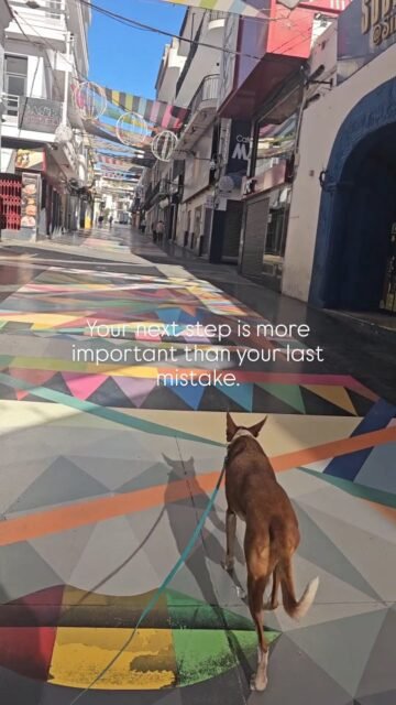 Your next step is more important than your last mistake.Remember to look to the future while staying in the here and now. If you constantly look back at the past and hold on to things, you unconsciously carry their energy into your present. This not only blocks your clear view, but also the space you need to truly move forward.Let go of what was—not because it is unimportant, but because it should no longer define you. Your power lies in what you do now. Every new step can lead you in a direction that heals, transforms, or simply renders the old meaningless.The next breath, the next decision, the next step forward: they carry more weight than anything that lies behind you.So let's move forward 😉